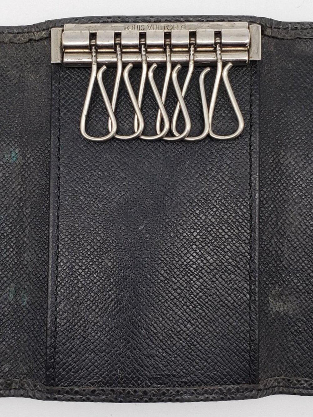 Authentic Louis Vuitton 6-Key Holder – Black Leather – Silver Hardware - Picture 11 of 16